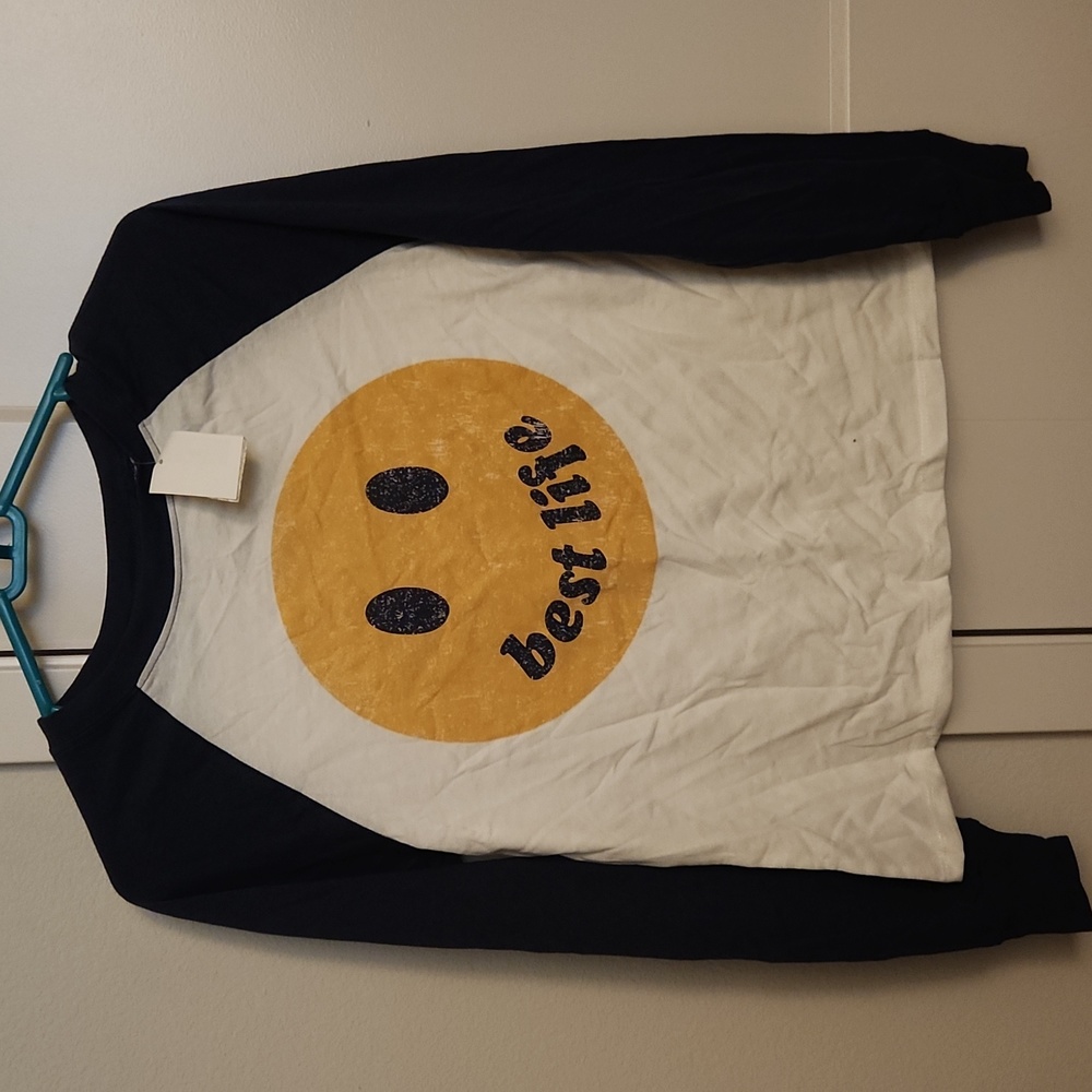 Zoe + Liv Juniors Women's Smiley Face Best Life Long Sleeve Graphic T-Shirt